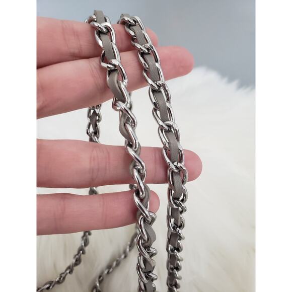 NEW Gray Quilted Envelope FLap Crossbody Purse Worthington Old Money Silver - Picture 4 of 7